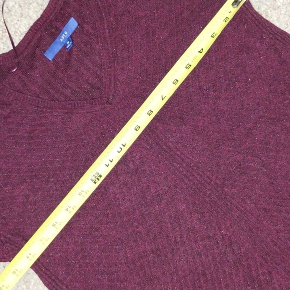 ⭐apt. 9 Slim Fit Women's V Neck Sweater Size Medium Merino Blend Burgundy - Picture 6 of 11